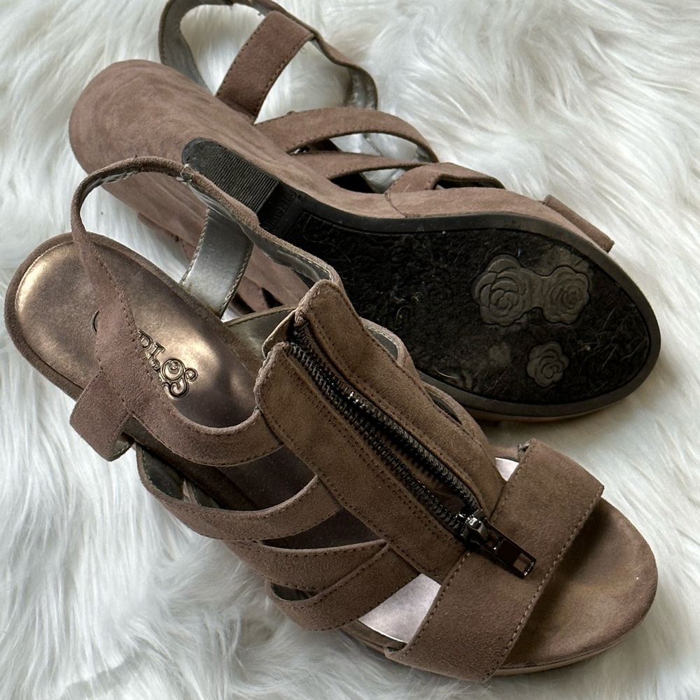 Carlos Santana Nude Wedge Zip Wedge